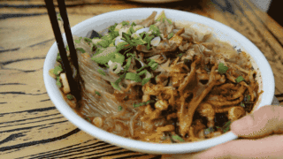 走，吃“杂”…